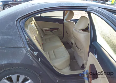 2011 Honda Accord 2.4 Ex-L from USA, damaged, VIN 1HGCP2F82BA156878